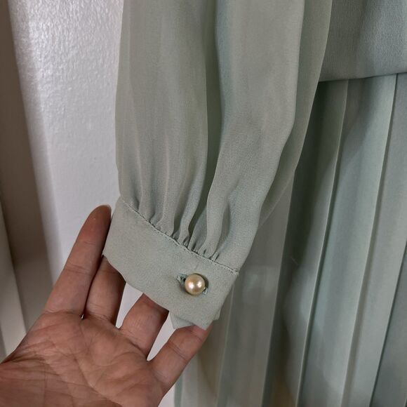 Vintage IN THE MOOD Gray Pleated Dress w/lace collar size 12 Green - Picture 9 of 9